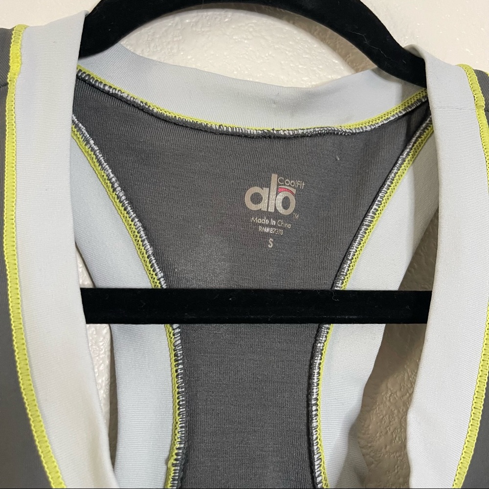 ALO Yoga Coolfit Running Graphite Workout RacerTank Small - Picture 4 of 10